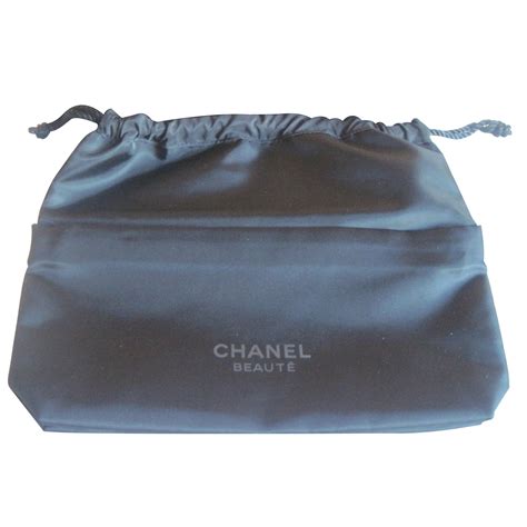 trousse toilette chanel|petite maroquinerie chanel.